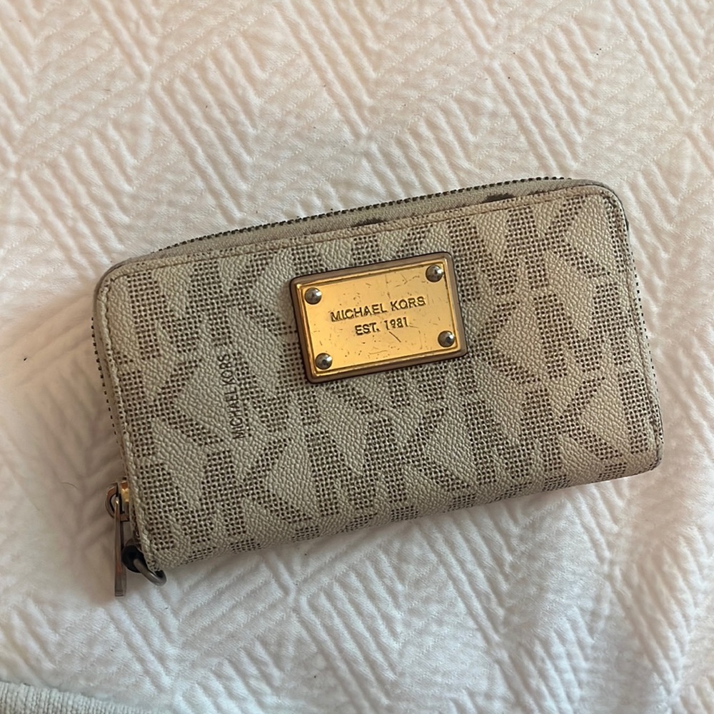 Micheal Kors MK wallet